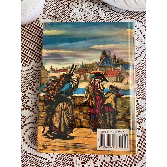 1998 The Three Musketeers by Alexandre Dumas | Illustrated Junior Library - Picture 5 of 5